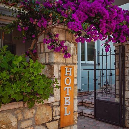Rondos Hotel Himare Esterno foto