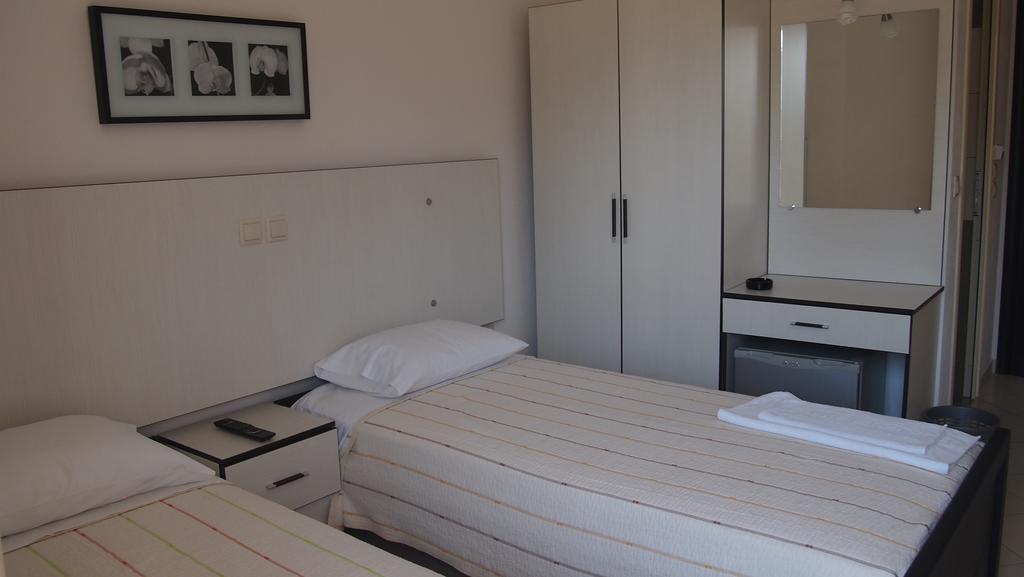 Rondos Hotel Himare Esterno foto