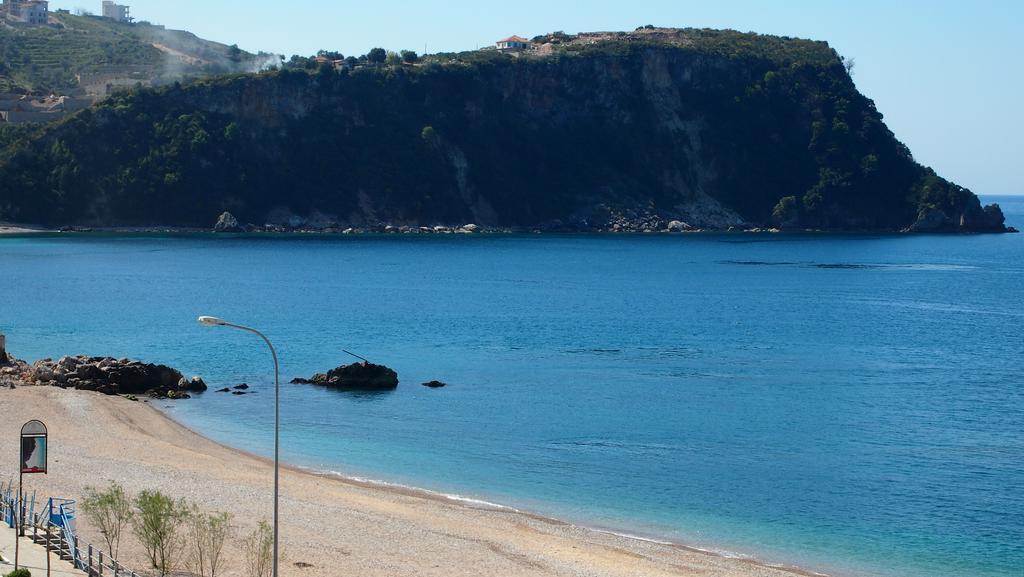 Rondos Hotel Himare Esterno foto