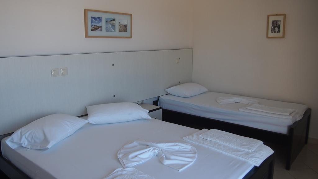 Rondos Hotel Himare Esterno foto
