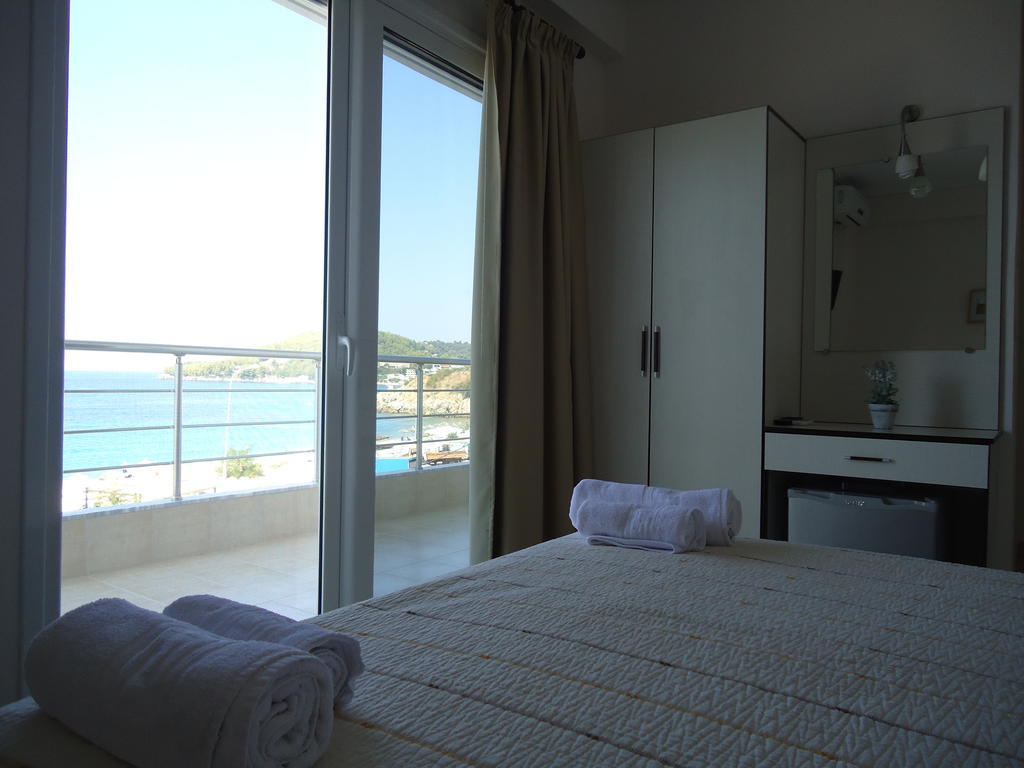 Rondos Hotel Himare Camera foto