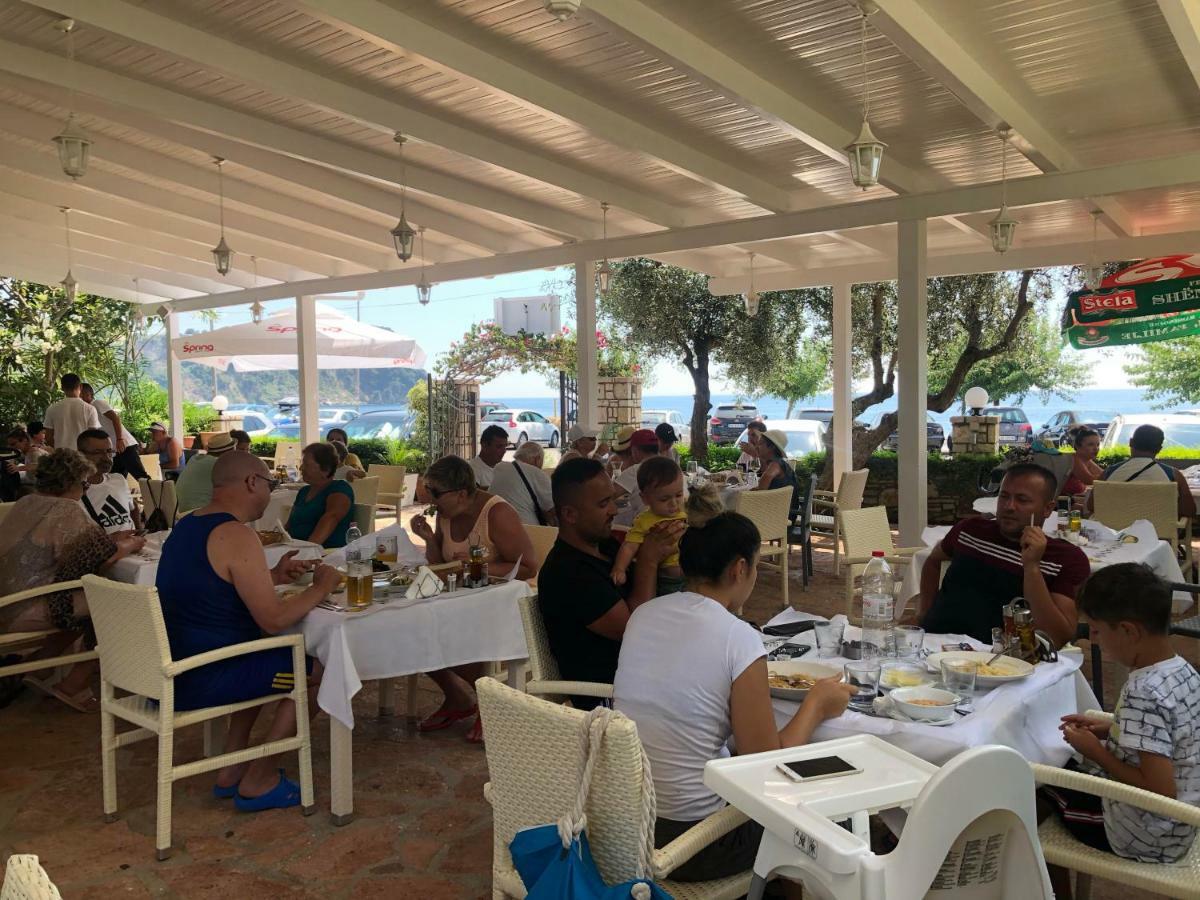 Rondos Hotel Himare Esterno foto