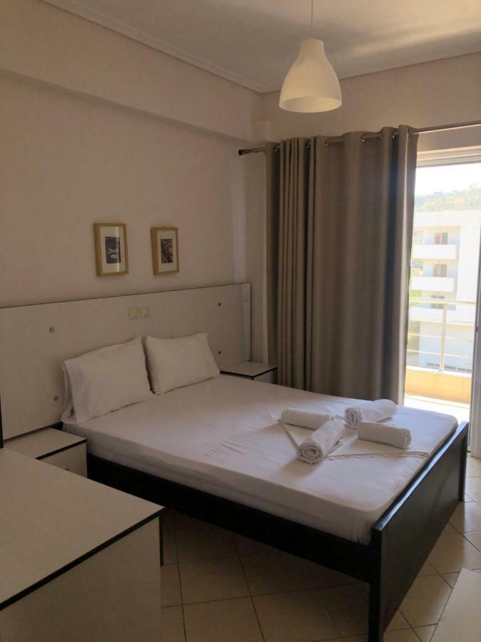 Rondos Hotel Himare Esterno foto